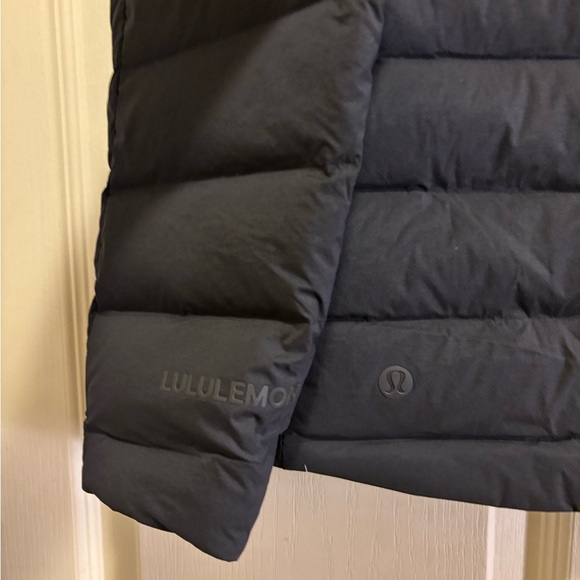 lululemon athletica Black Puffer Jacket NWT - Picture 9 of 10